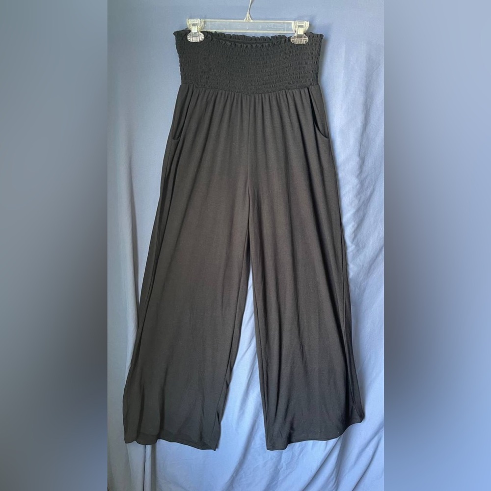 Zenana Women’s Smocked Waist Wide Leg Pants Size 1X Charcoal Trendy Bloomer